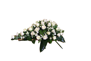 Blommor till begravning Nykvarn - Beställ blommor till begravning - Kistdekoration vita rosor och grönt