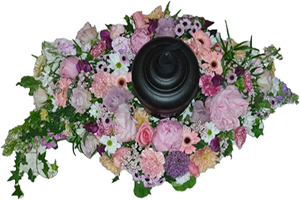 Blommor till begravning Nykvarn - Beställ blommor till begravning - Urndekoration i rosa toner