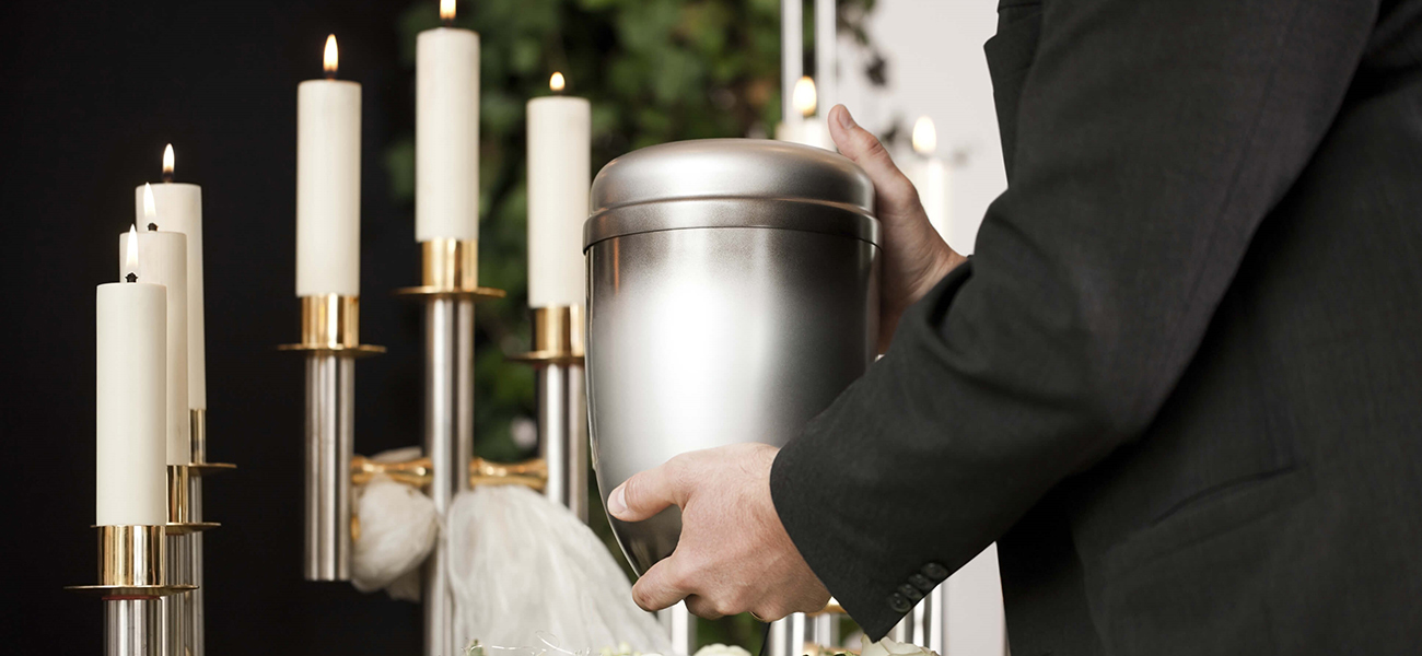 Urnor Nykvarn – Stort utbud av urnor till begravningar i Nykvarn med omnejd